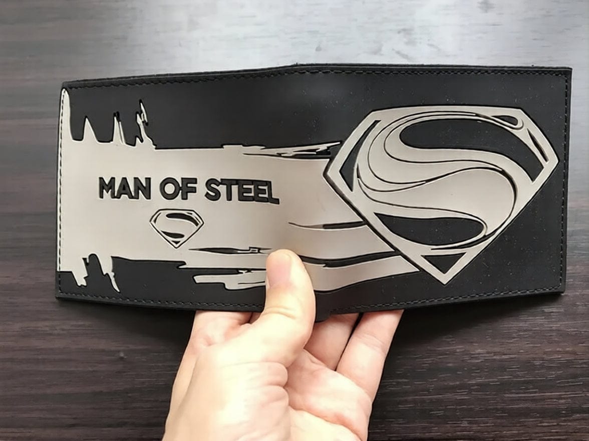 Man of Steel Portefeuille Superman – Man of Steel Logo Gris Métallique