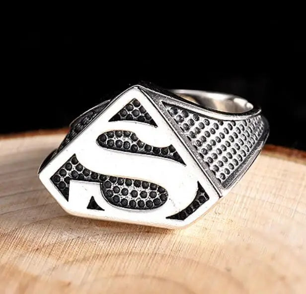 Bague Superman – Design Argent & Noir DC Comics