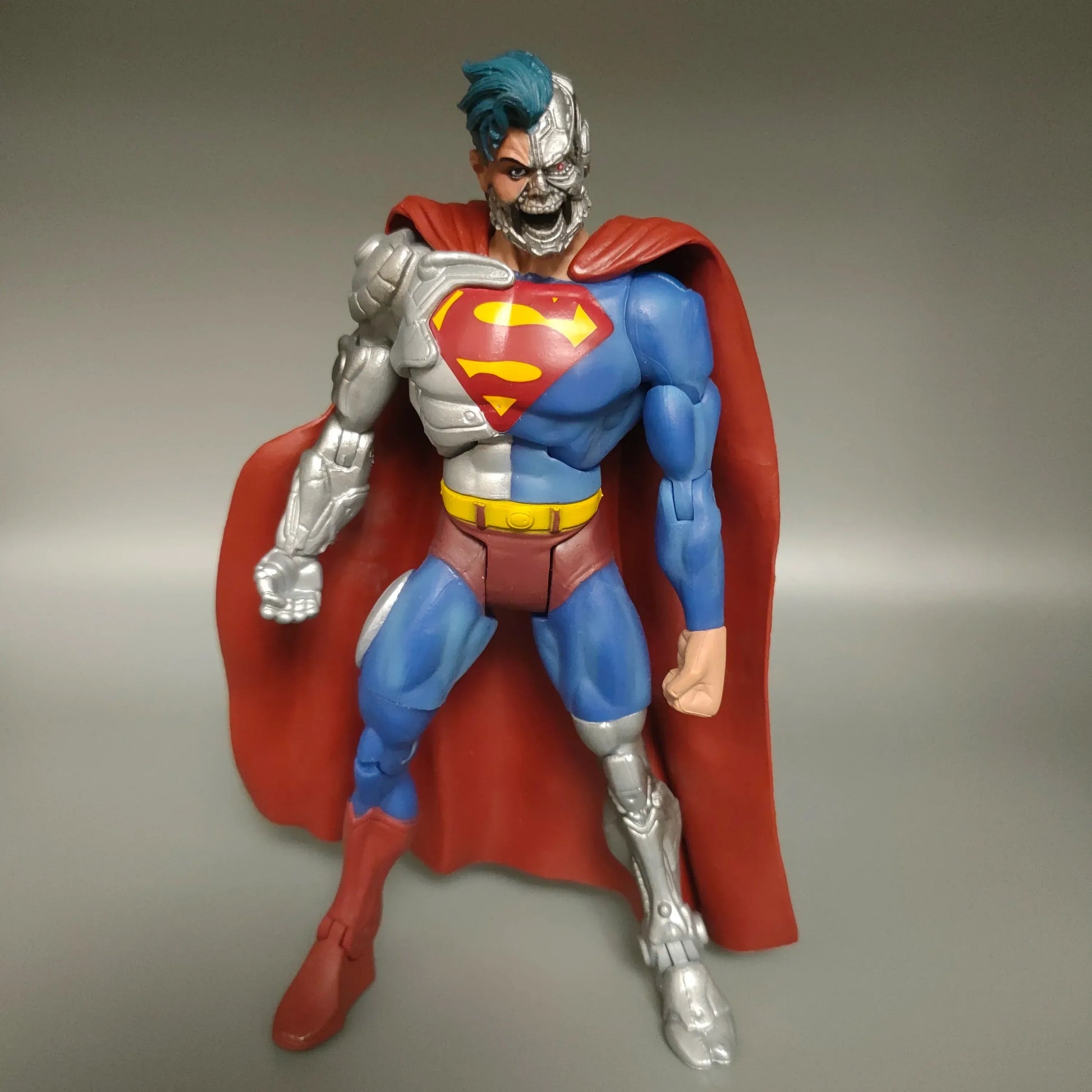 Hank Henshaw Figurine Cyborg Superman – Hank Henshaw Édition