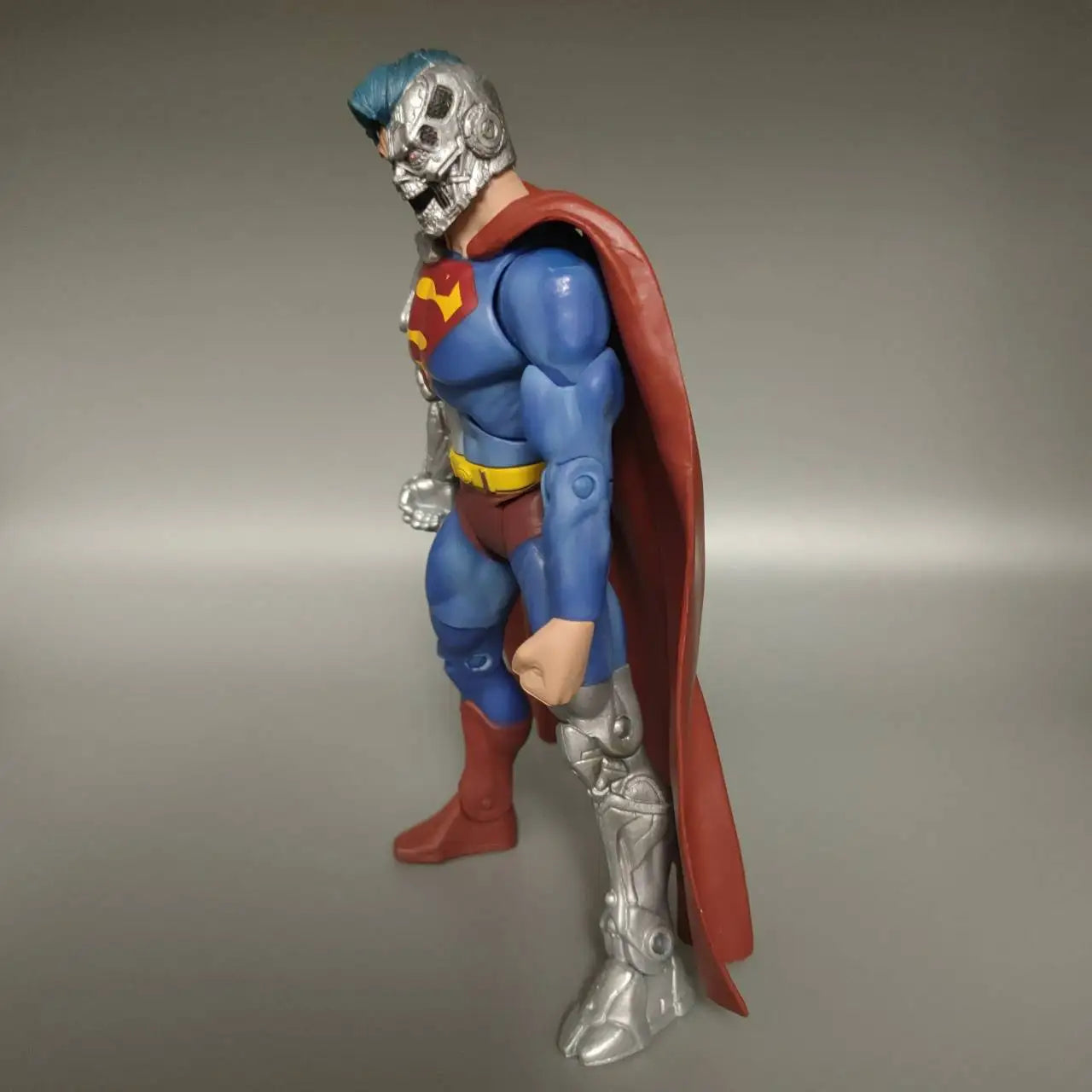 Hank Henshaw Figurine Cyborg Superman – Hank Henshaw Édition