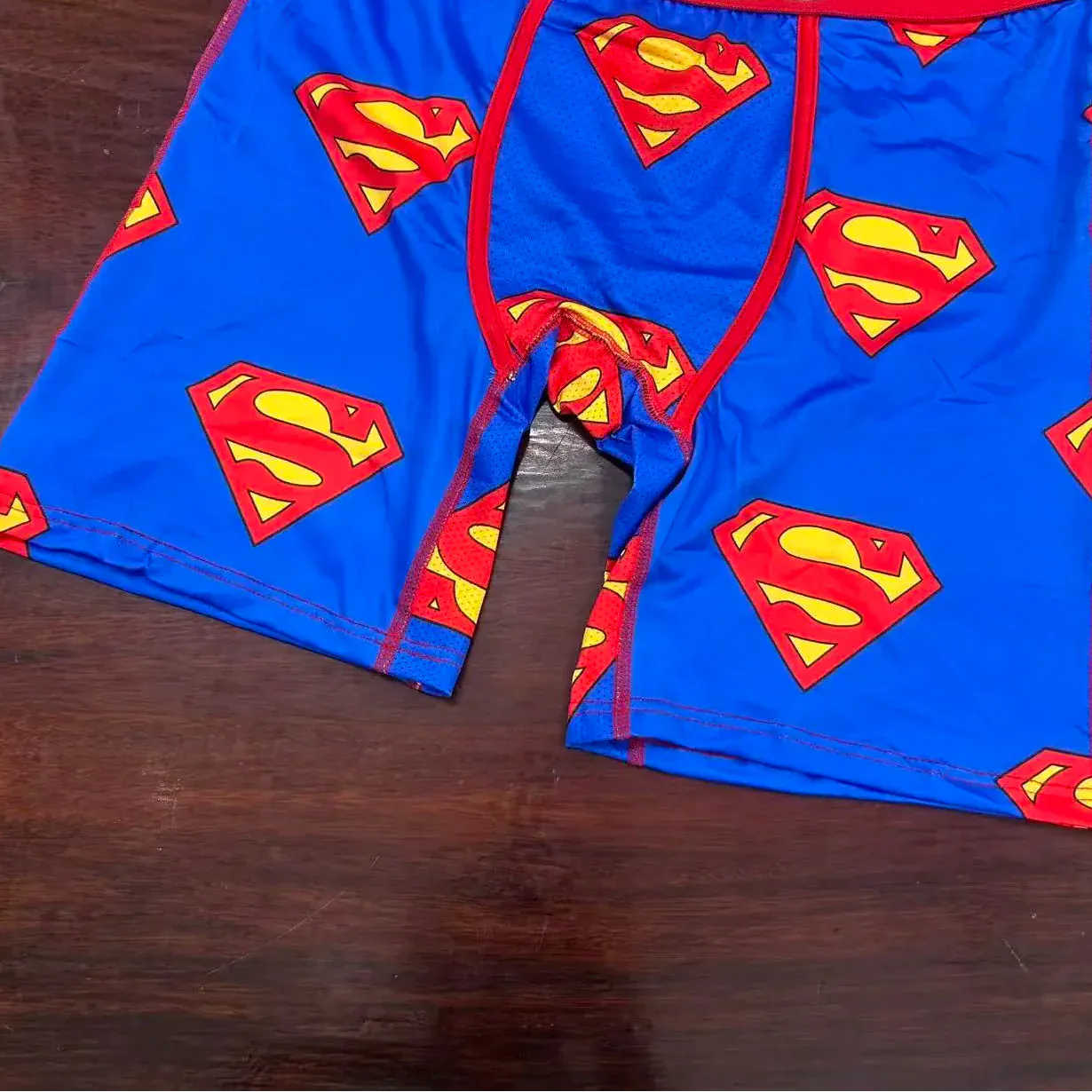 Superman / L Caleçon Superman – Logo Jaune/Rouge